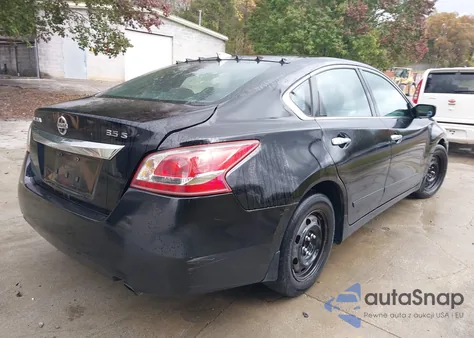2013 Nissan Altima 3.5 S z USA, uszkodzony, nr VIN 1N4BL3AP1DC163182